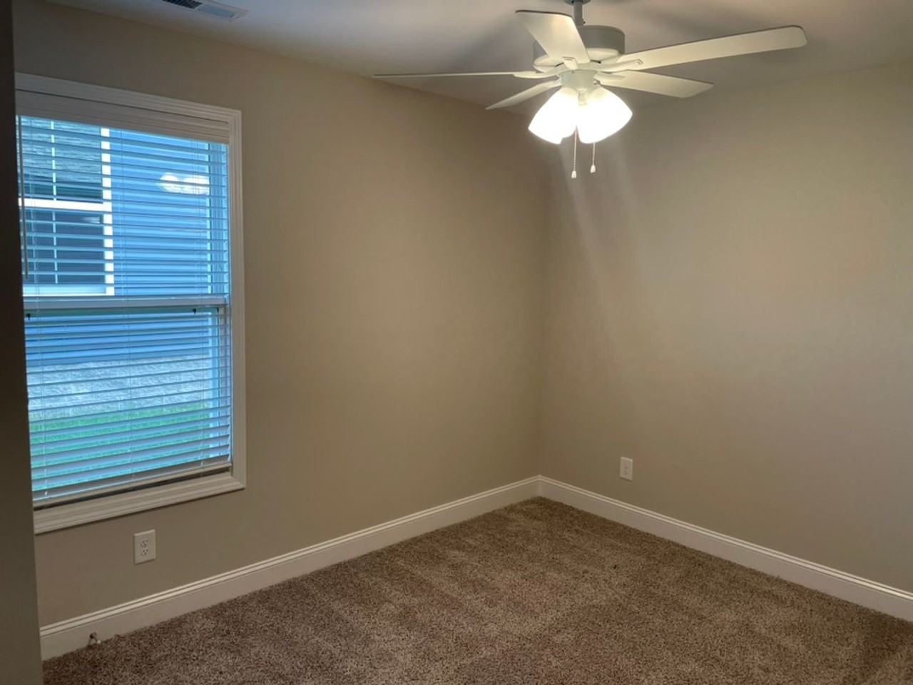 551 Ayden Ln - Photo 4 of 29