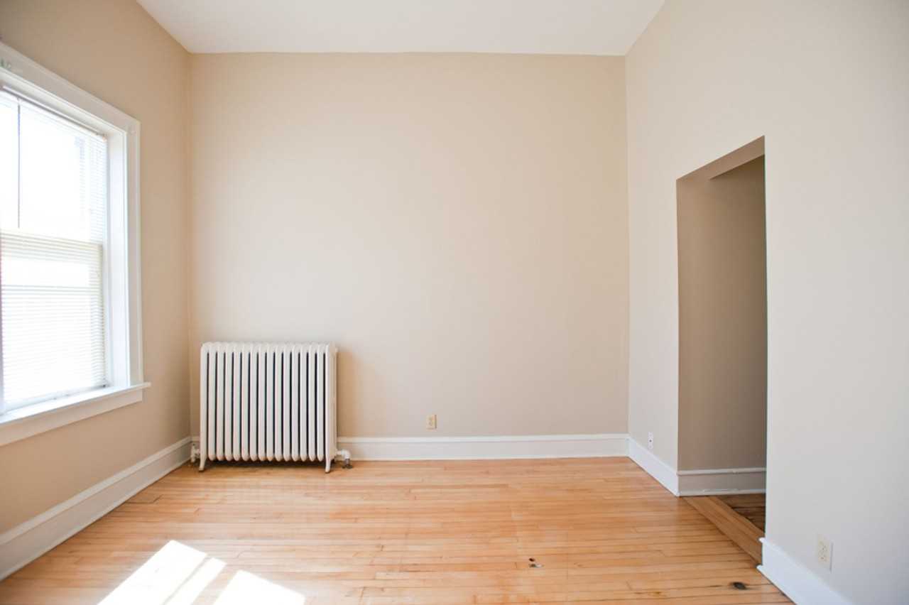 Spacious 2BR on Milwaukee’s Lower East Side – $1,395/mo | Heat Included + Free Laundry - Photo 3 of 17