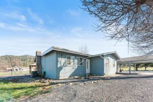 featured image of 255 Foots Creek Road