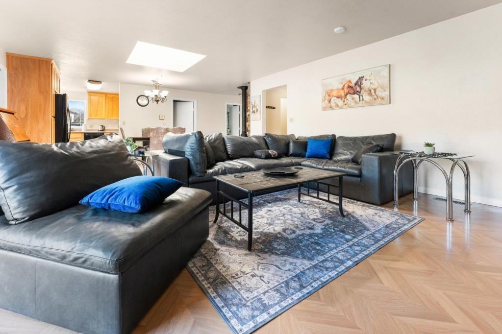 255 Foots Creek Rd - Photo 5 of 28