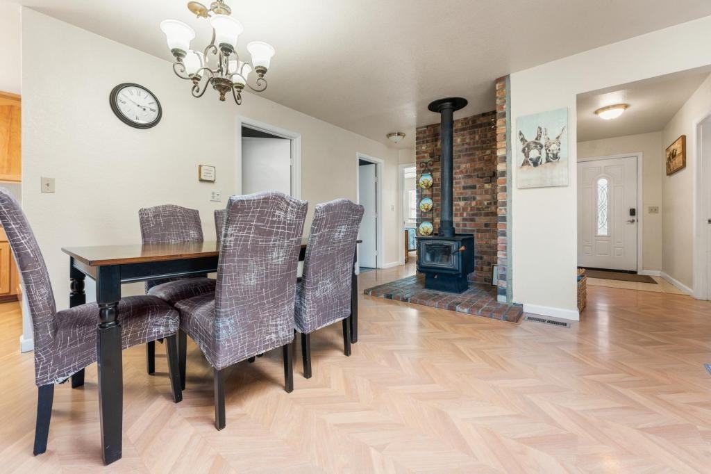 255 Foots Creek Rd - Photo 6 of 28