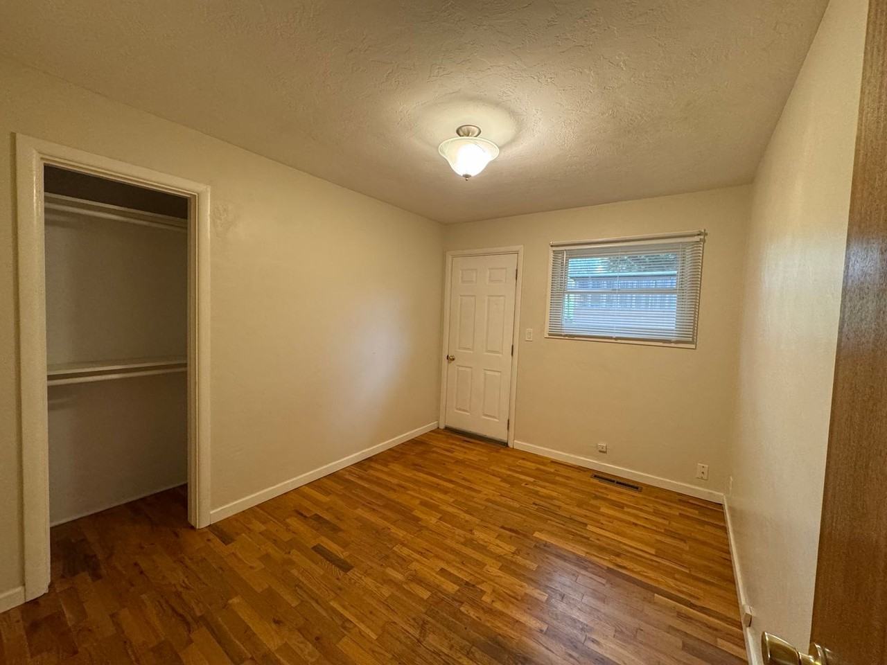 3460 Donald St - Photo 6 of 16