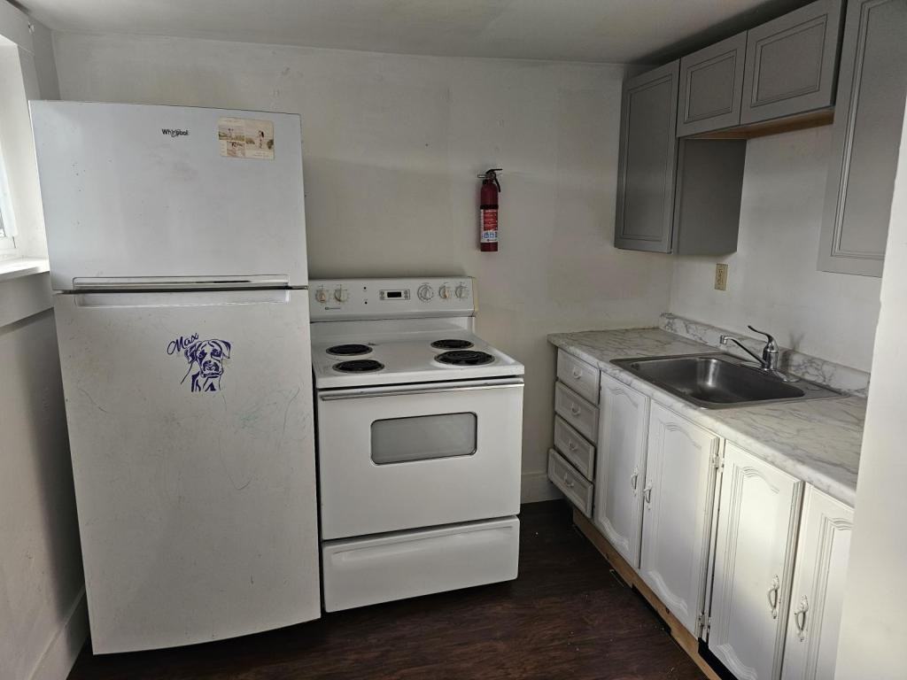 1505 Bellows Falls Road