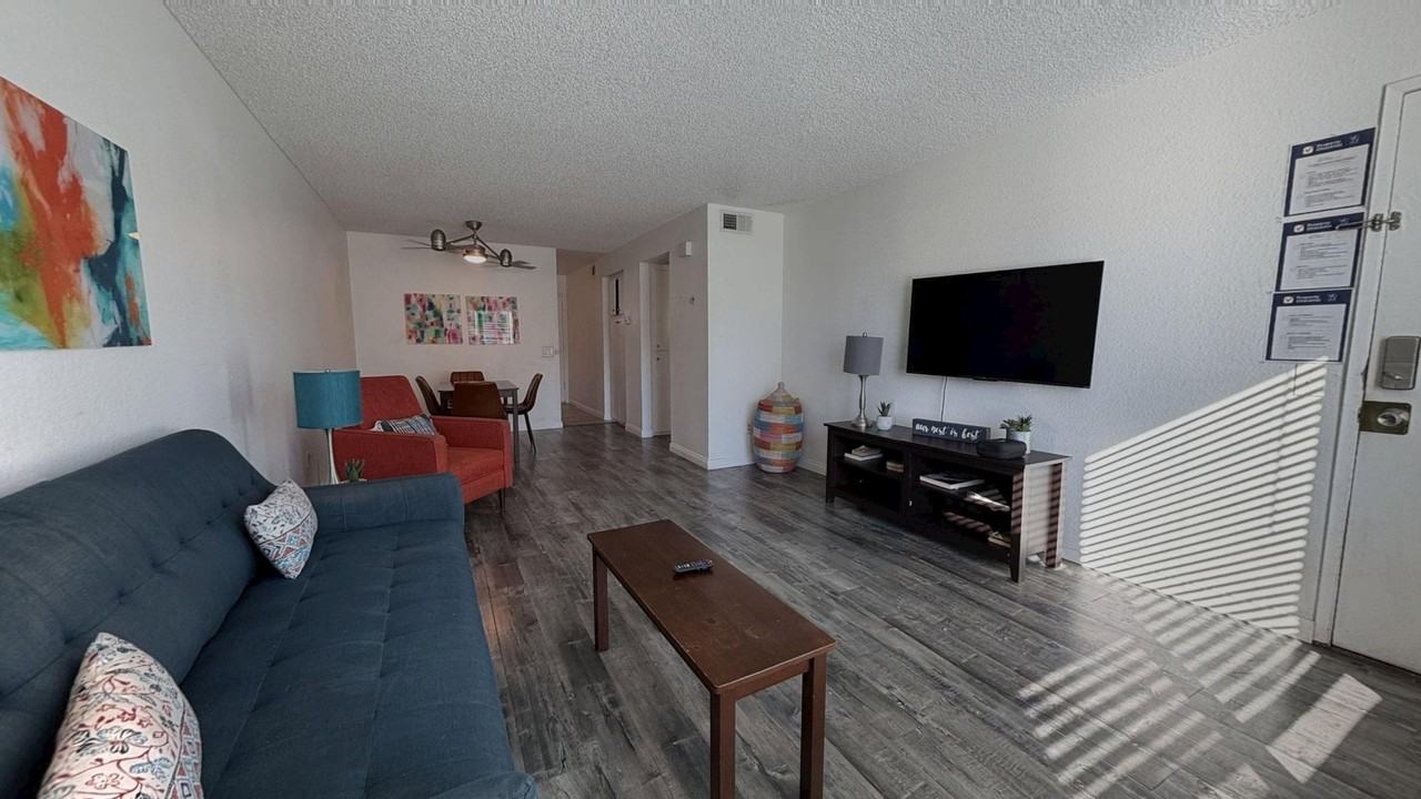 511 E Brockton Avenue - Photo 4 of 30