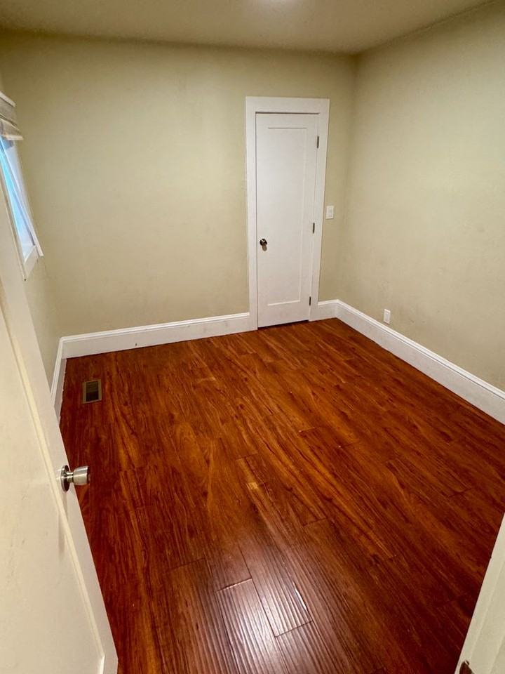 535 Ne 94th Ave - Photo 7 of 14