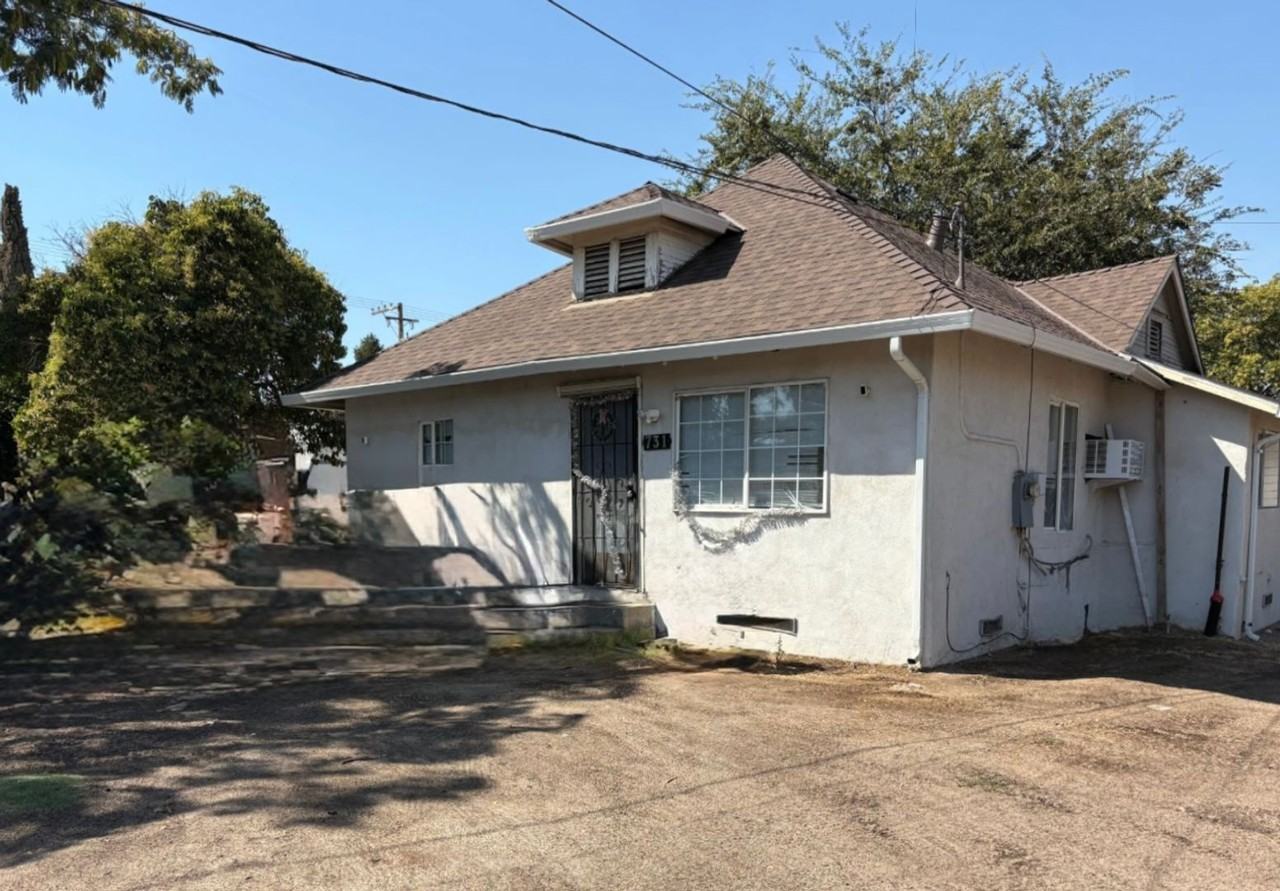 731 Vermont Ave - Photo 3 of 20