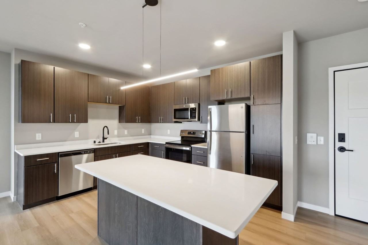 Waterfall - Photo 4 of 50