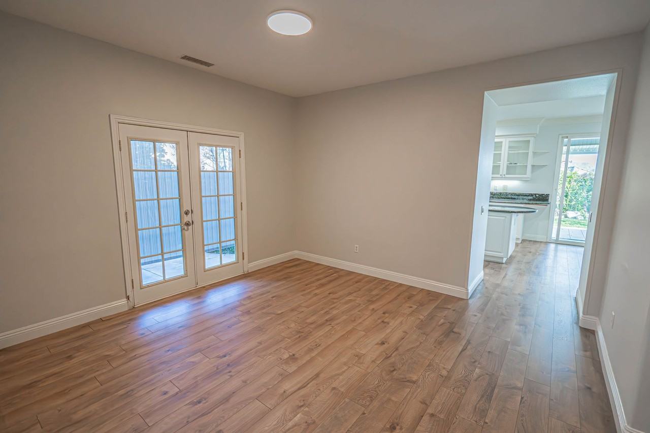 26852 Cottonwood Court - Photo 6 of 37