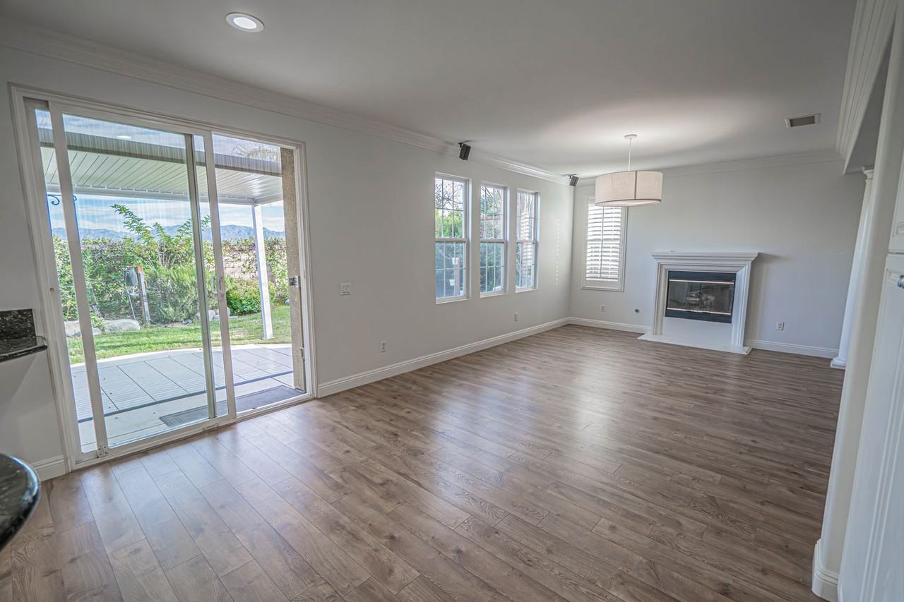 26852 Cottonwood Court - Photo 7 of 37