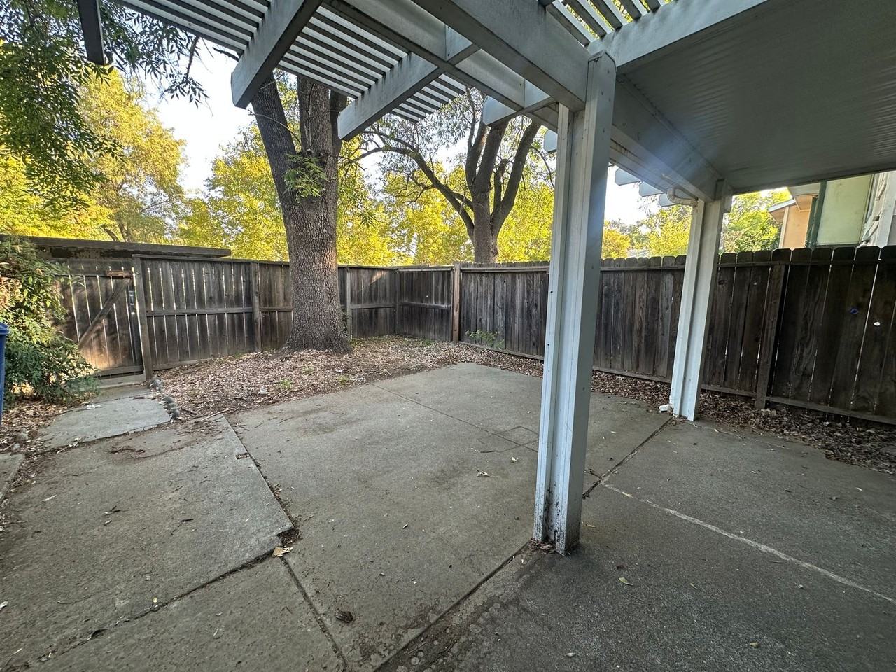 151 Fairgrounds Drive - Photo 7 of 17