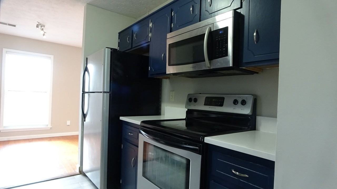 1062 Shadow Ridge Avenue - Photo 7 of 23