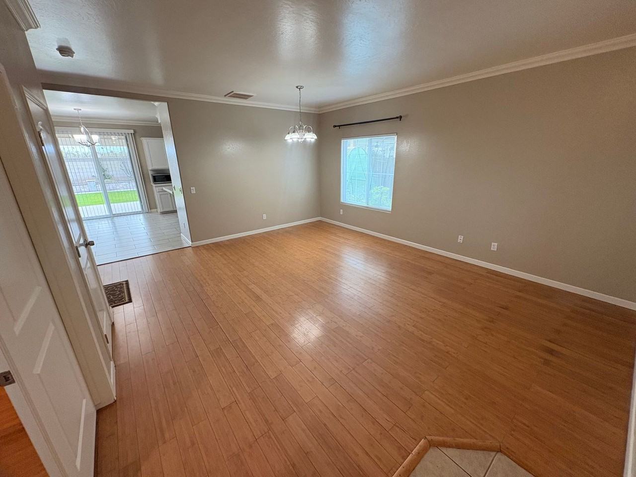 143 West Reese Avenue - Photo 4 of 40