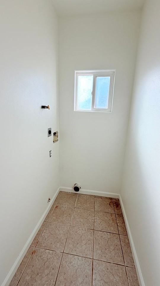 381 S 37th St - Photo 5 of 14