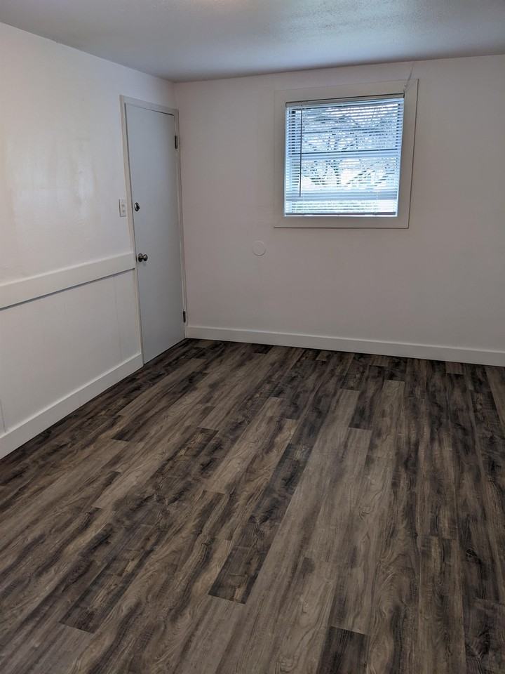 1631 21st Ave #B - Photo 4 of 17