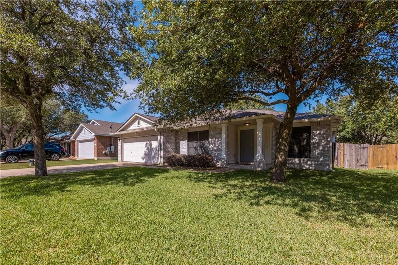 1106 Fossil Cove - Photo 2 of 25