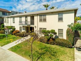 featured image of 411 E Palmer Ave