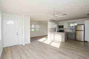 524 97th Avenue North #B - Photo 1 of 1