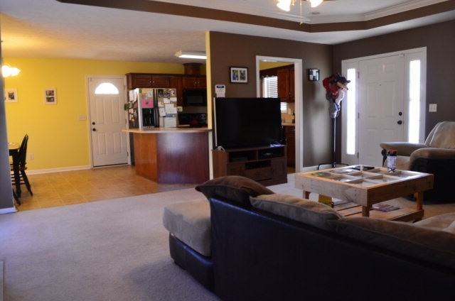 4 White Pine Way - Photo 4 of 9