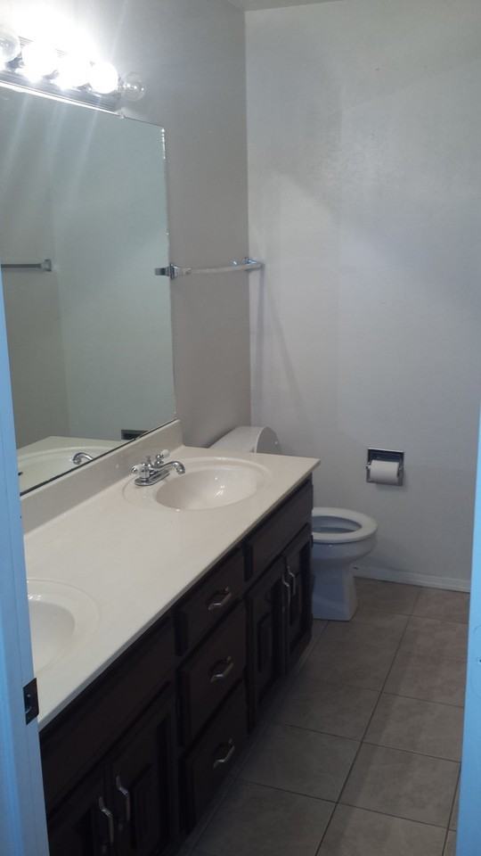 9400 Admiral Nimitz Ave Ne - Photo 4 of 16