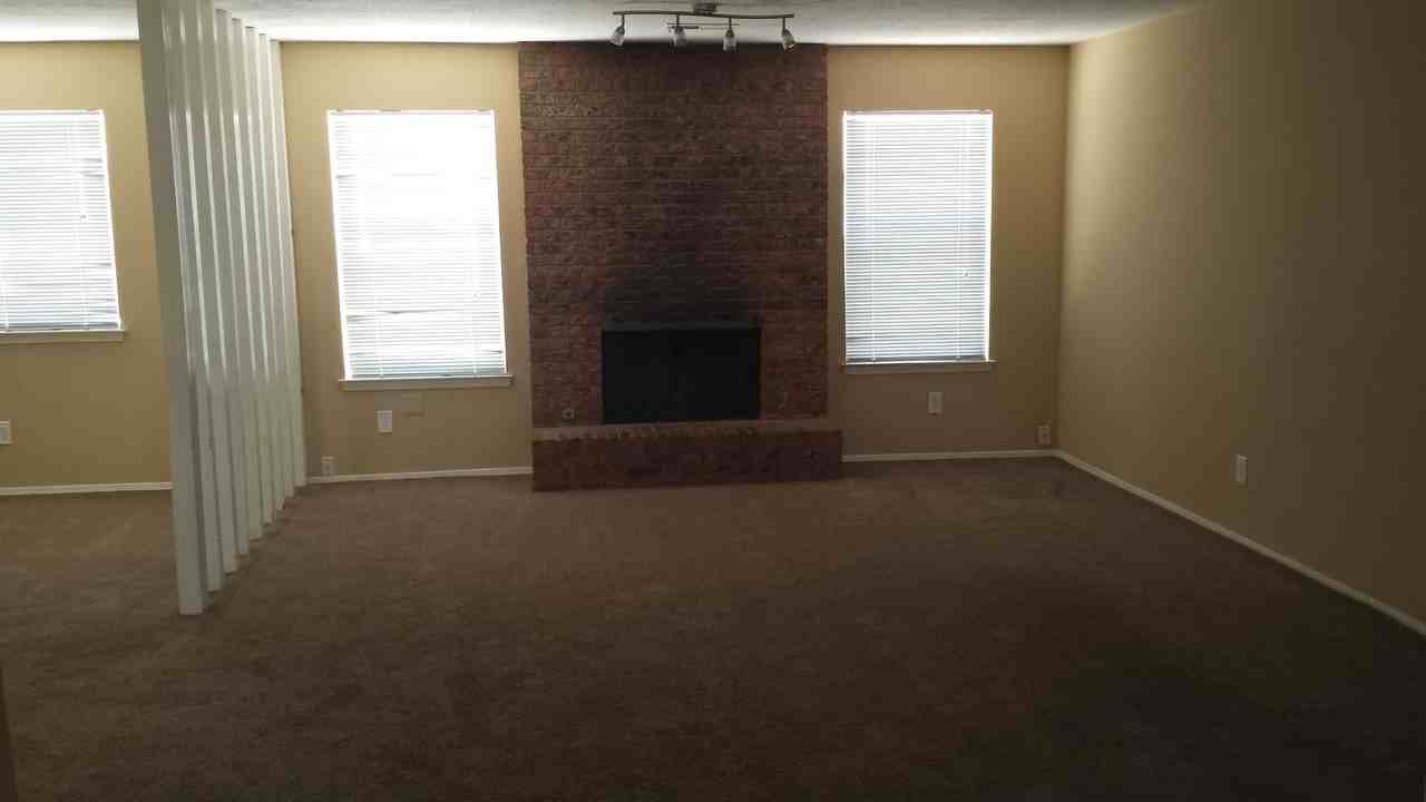 9400 Admiral Nimitz Ave Ne - Photo 6 of 16