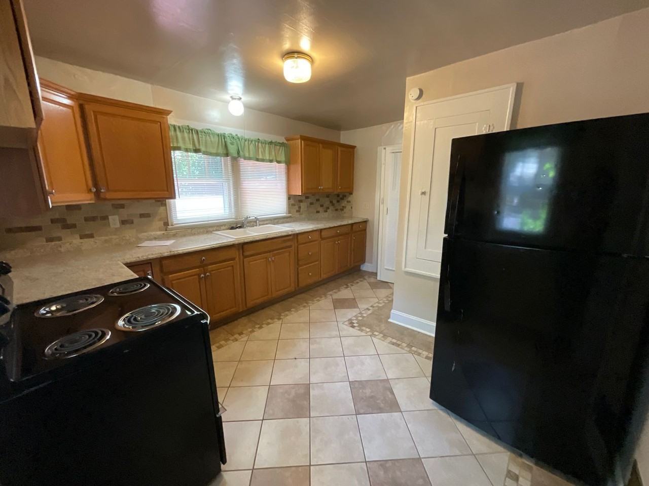 1238 E Page St - Photo 6 of 14