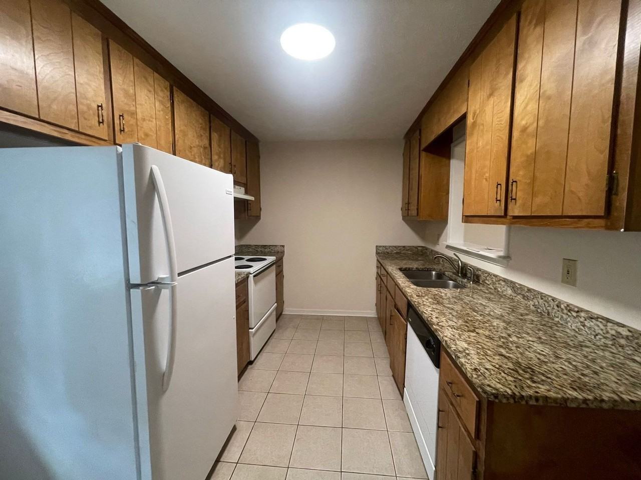 101 Hunters Run Rd - Photo 3 of 11