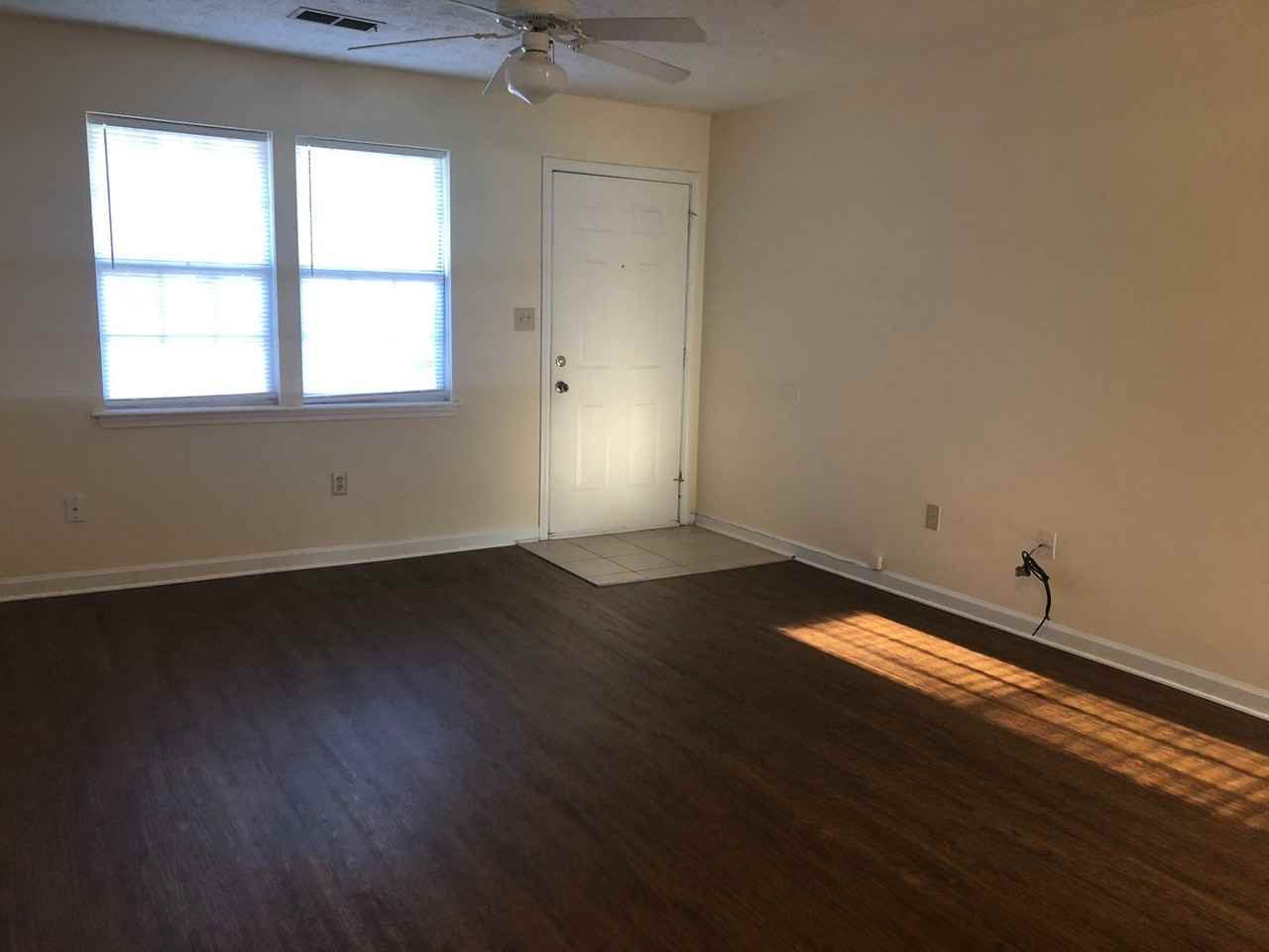 109 Hunters Run Rd - Photo 3 of 11