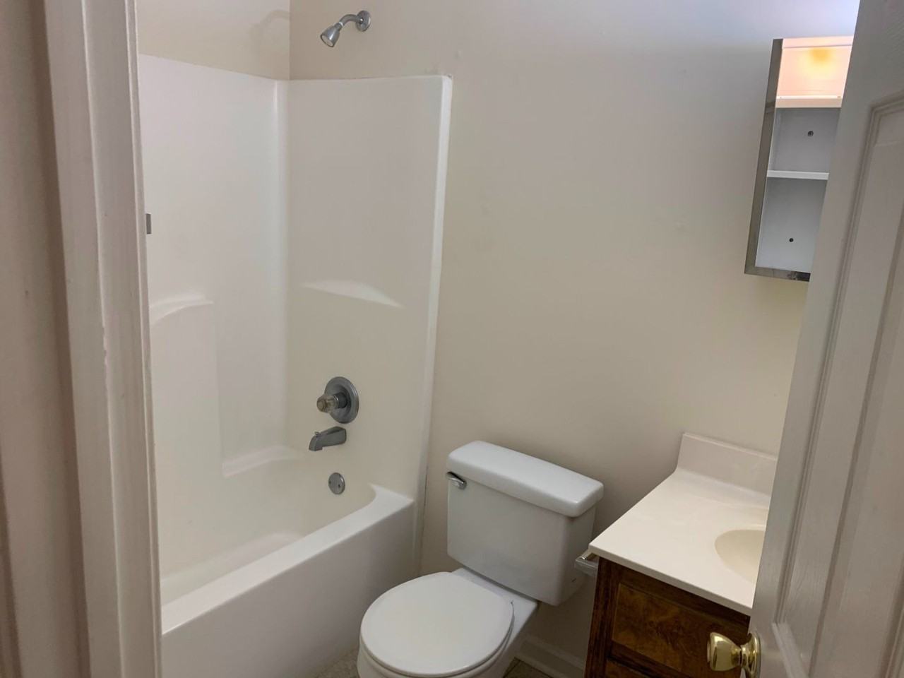 109 Hunters Run Rd - Photo 7 of 11