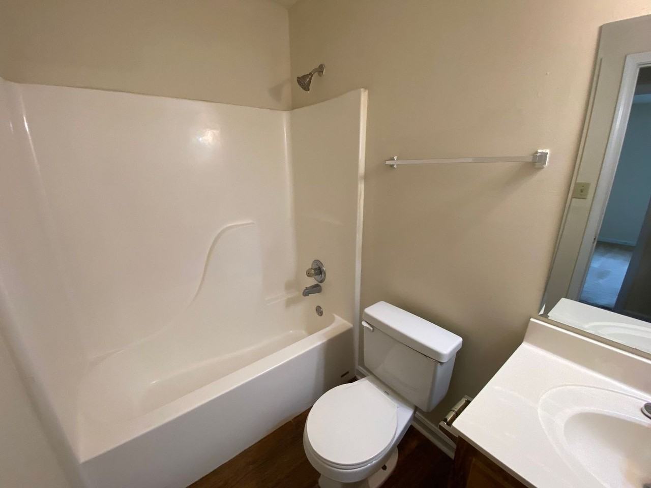 112 Hunters Run Rd - Photo 6 of 12