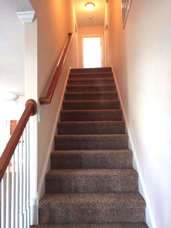 913 Cabot Cv - Photo 2 of 15