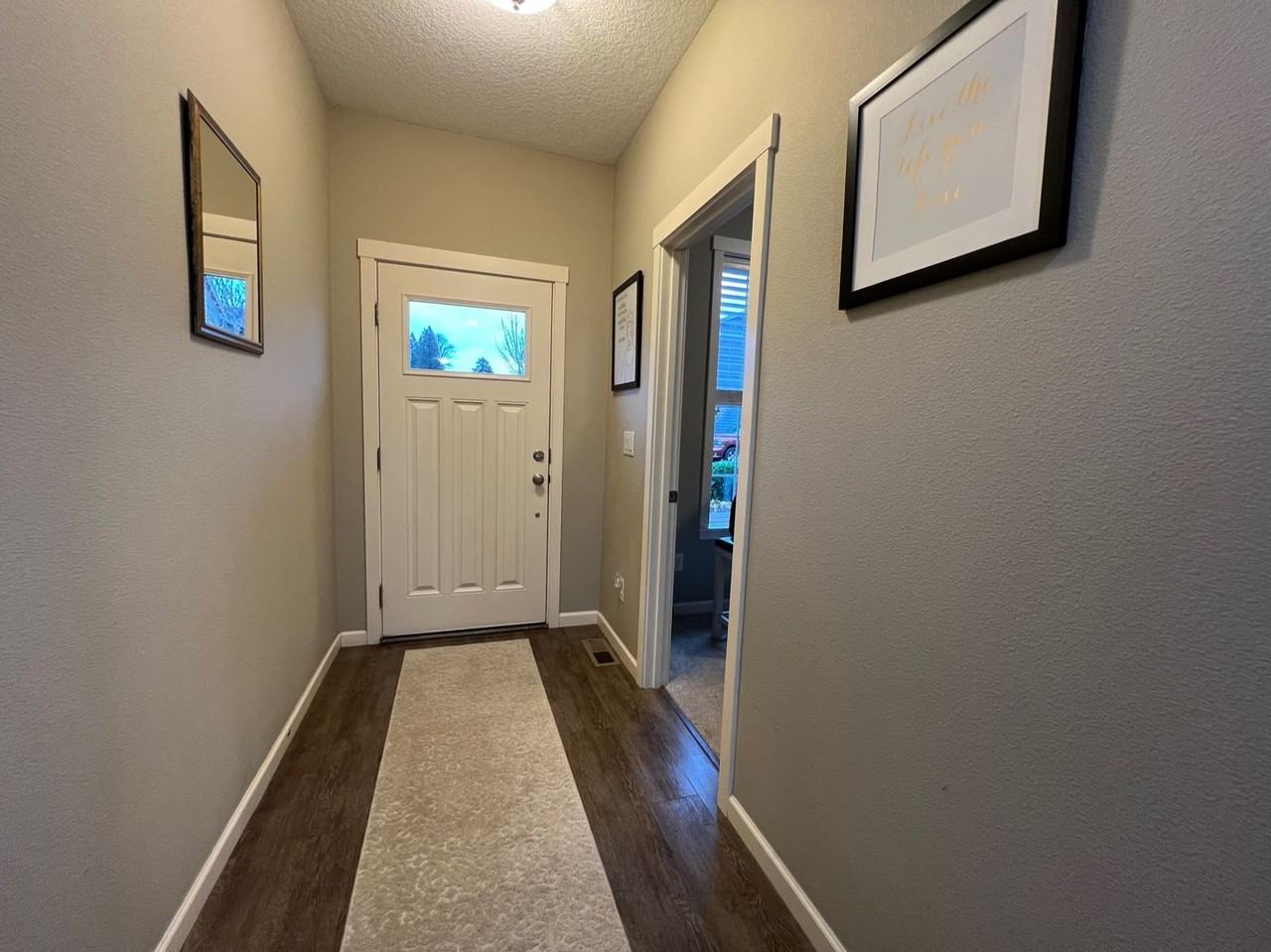 2205 Southeast Cochran Drive - Photo 2 of 23