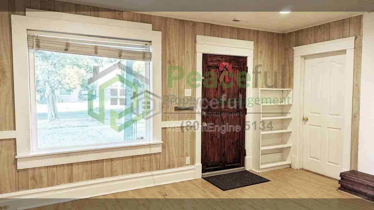 1019 E 22nd St - Photo 2 of 20