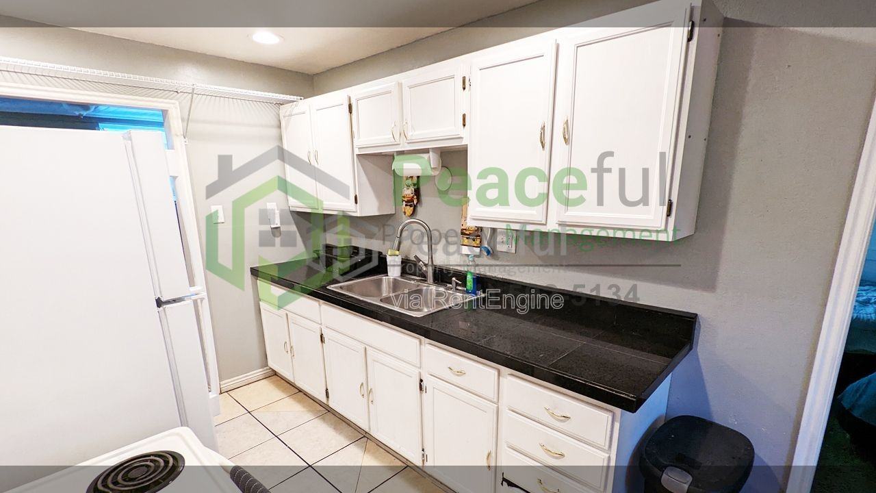 1019 E 22nd St - Photo 6 of 20