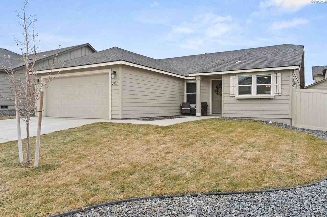 2937 Castle Rock Boulevard - Photo 2 of 38