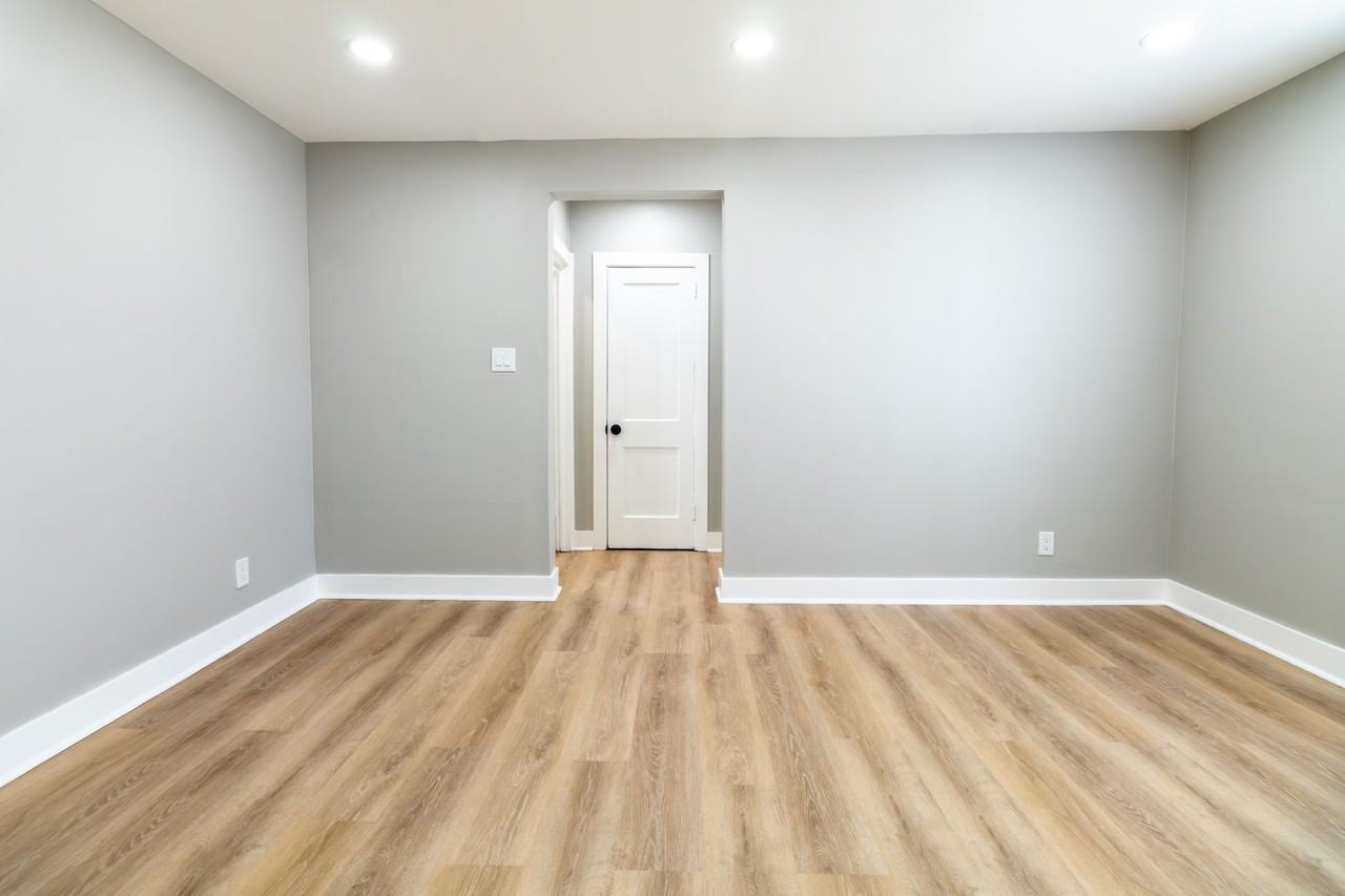 5548 Woodland Ave - Photo 3 of 9