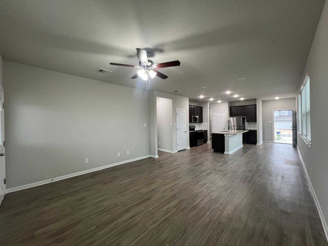 107 Joseph Cir - Photo 6 of 25