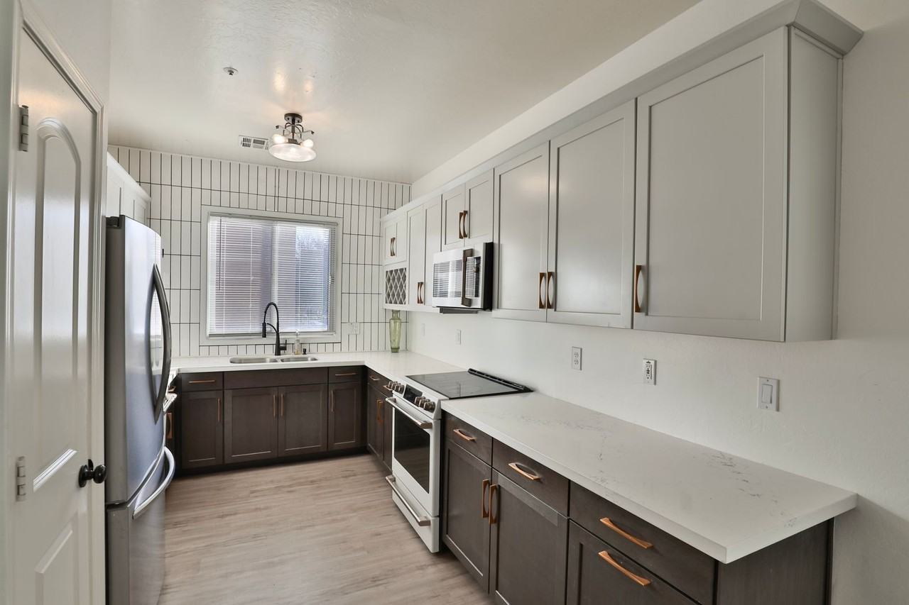 4206 E Jasper Dr - Photo 7 of 28