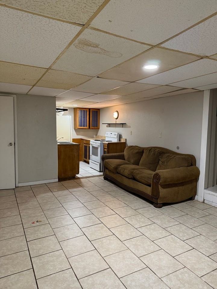 27 Sycamore Drive - Photo 2 of 3