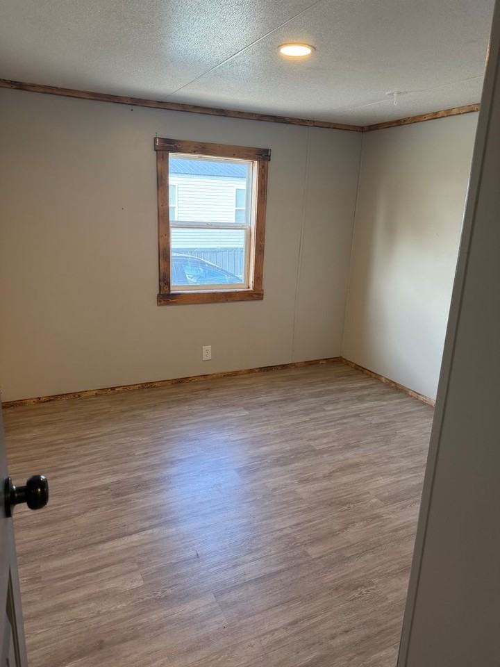 16030 Mill Road - Photo 3 of 8