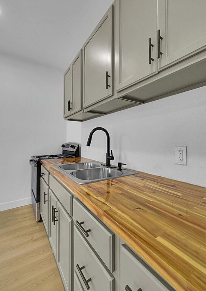 1606 N 9th St - Photo 5 of 25