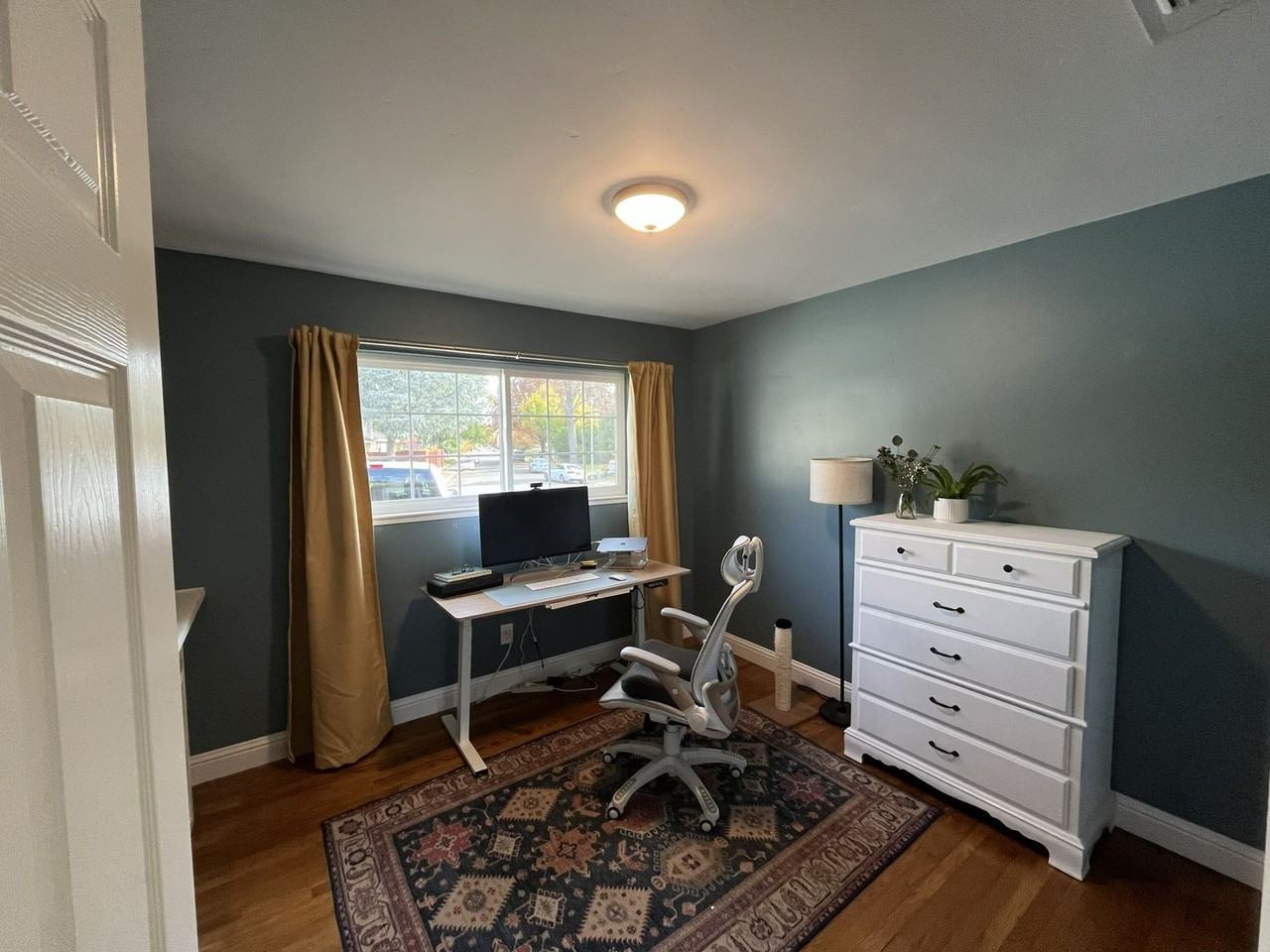 2840 Sarina Ct - Photo 7 of 32