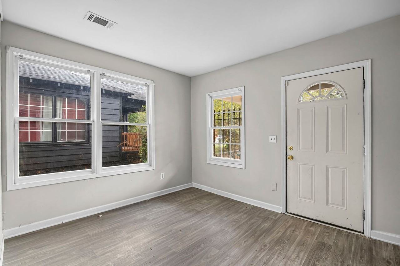 1005 Westmoor Dr Nw #A - Photo 6 of 27