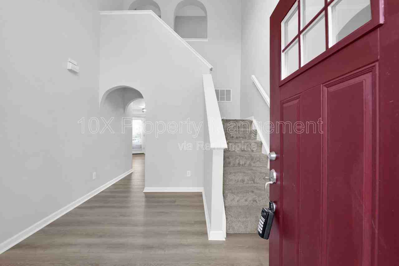 96 Chenango Drive - Photo 7 of 50