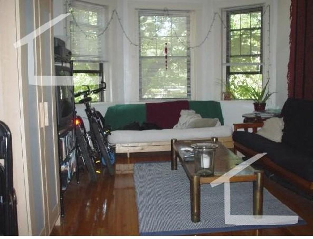 1126 Commonwealth Ave - Photo 7 of 14