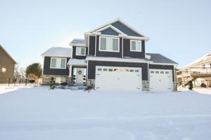 featured image of 886 Portsmith Drive Northwest