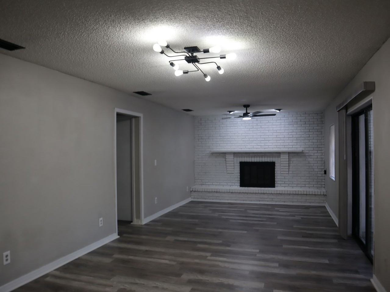 1488 Elkcam Blvd - Photo 3 of 30