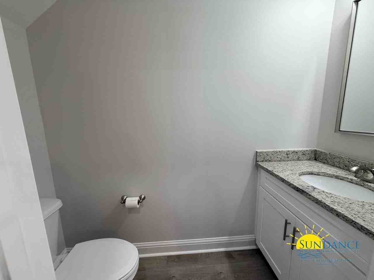 705 Woodlawn Avenue - Photo 7 of 20