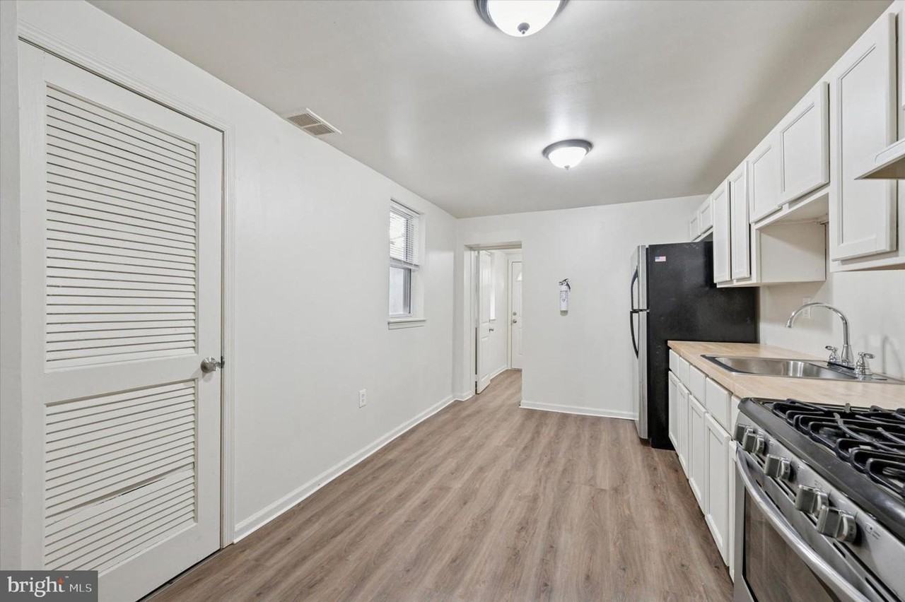 1016 Potter St - Photo 3 of 15