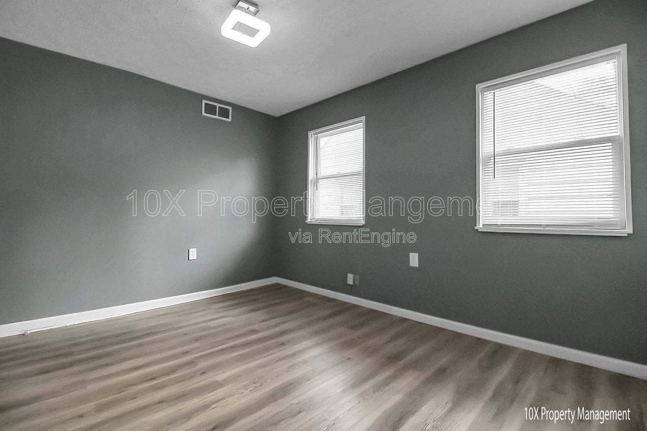 2918 Azelda St - Photo 6 of 23