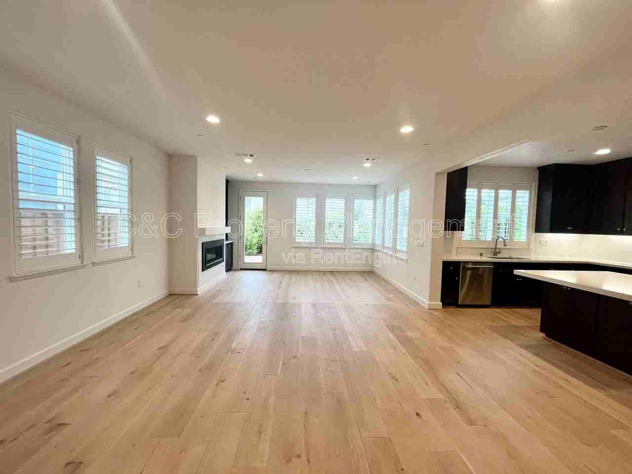 2607 3rd Avenue - Photo 2 of 16